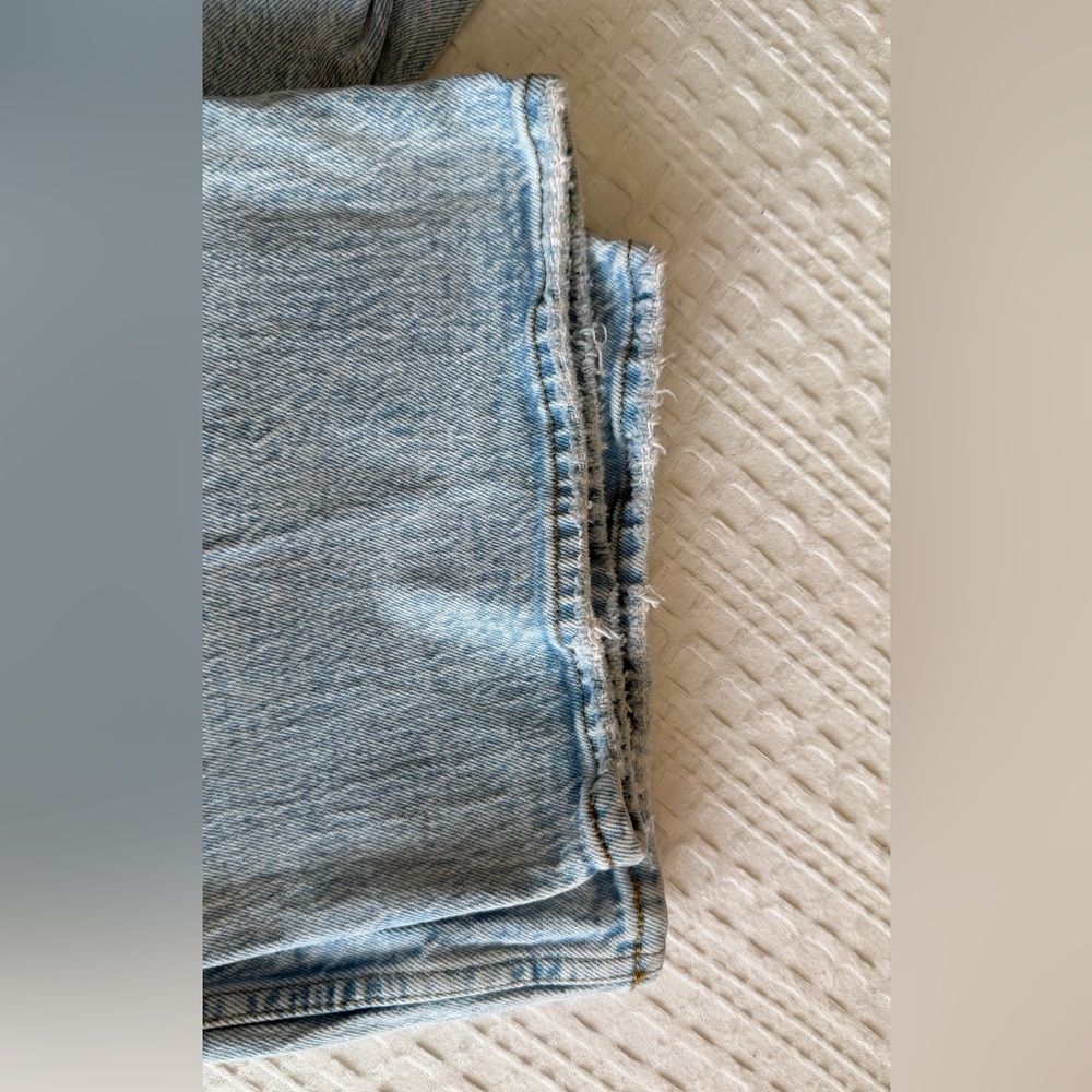Abercrombie curve love Jeans - Picture 2 of 5